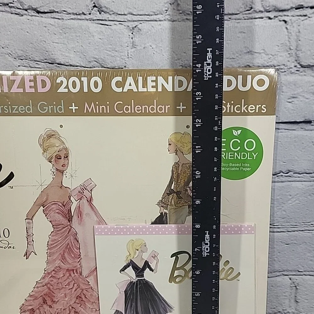 NEW BARBIE Duo‎ Calendar 2010 Illustrations Robert Best Mattel Fashion Dresses